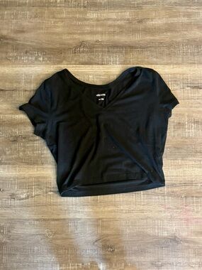 Wild Fable Women’s Black Crop Top